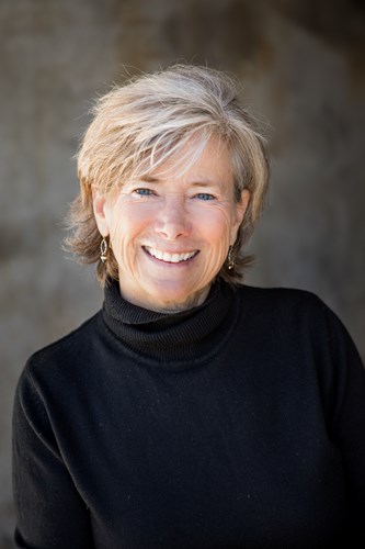 Annie_Presley_Headshot_(Most_Recent)